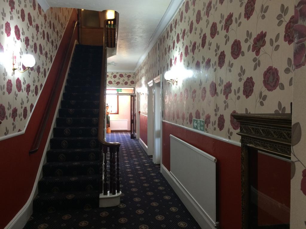 Hotel Victoria Грейт-Ярмут Экстерьер фото