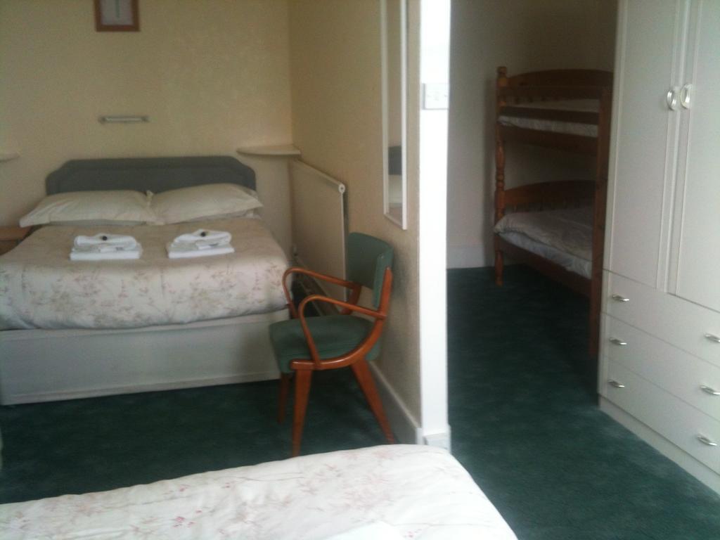 Hotel Victoria Грейт-Ярмут Номер фото